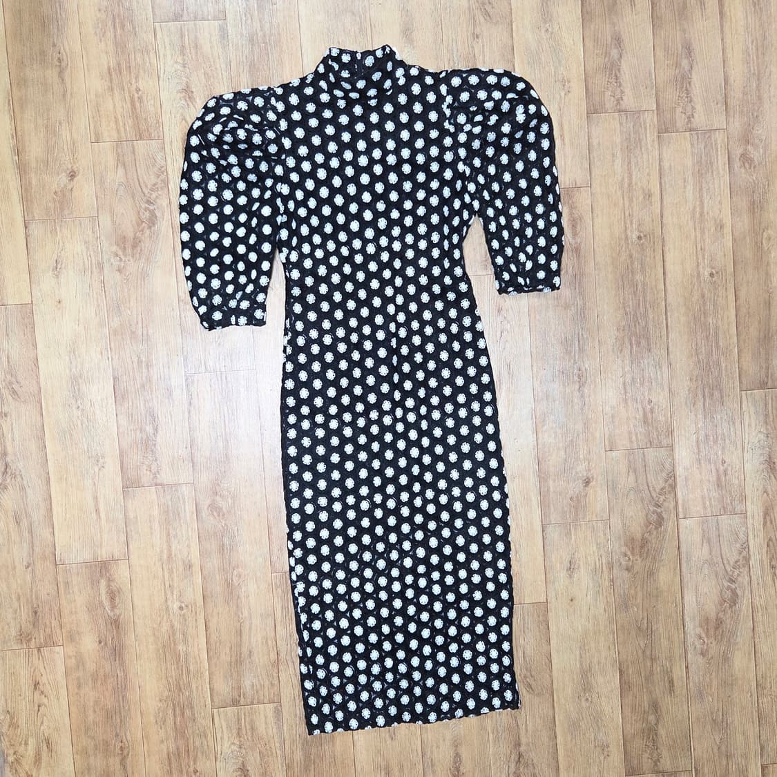 딘트(DINT) 다이모네 도트 플라워 원피스 55 새상품 상품이미지4