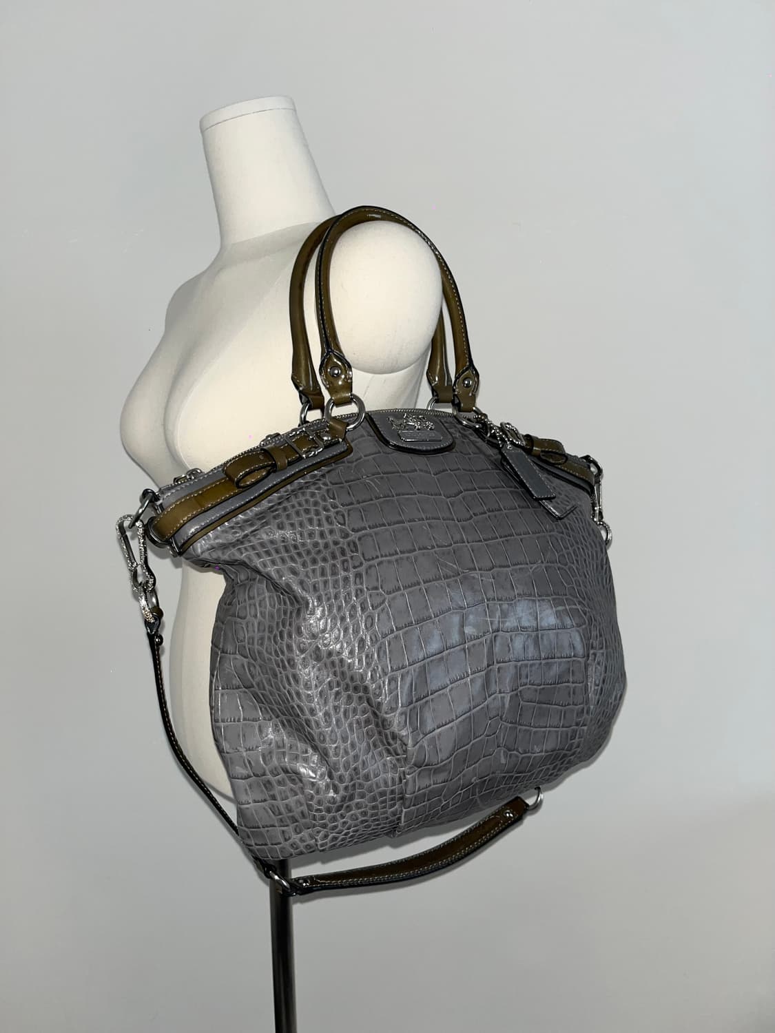  📦Coach gray leather shoulder bag 상품이미지3