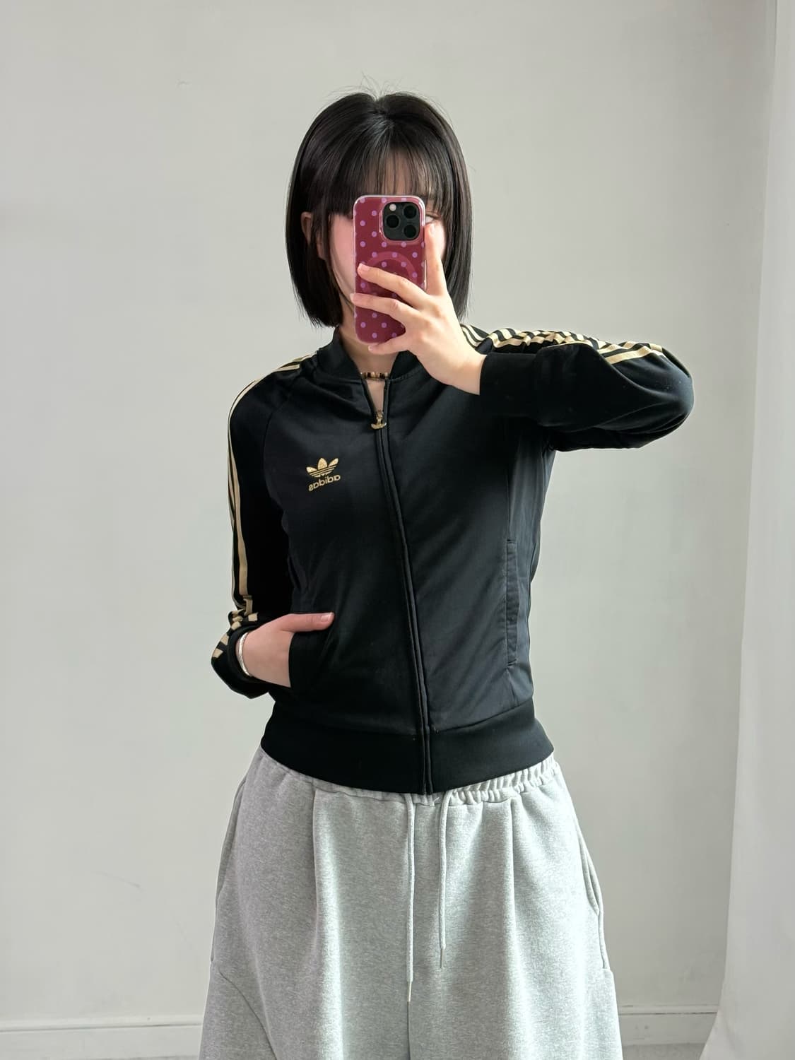 아디다스 블랙 골드 딱붙 져지 상품이미지1