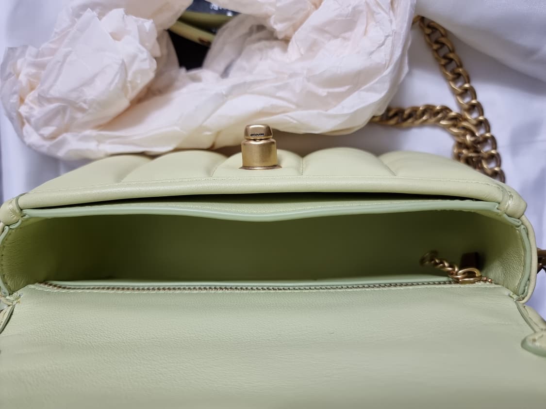 (새상품) 코치 가방 턴락 클러치 20 위드 퀼팅 토트백/크로스백/숄더백 상품이미지3