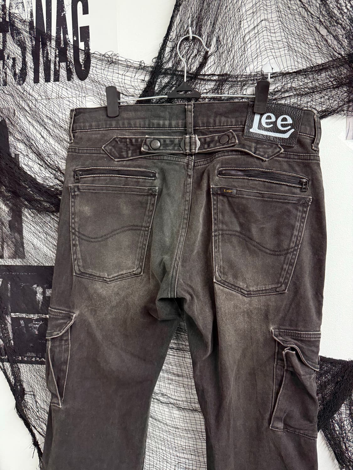 Lee back pocket buckle detail gray jeans 상품이미지2