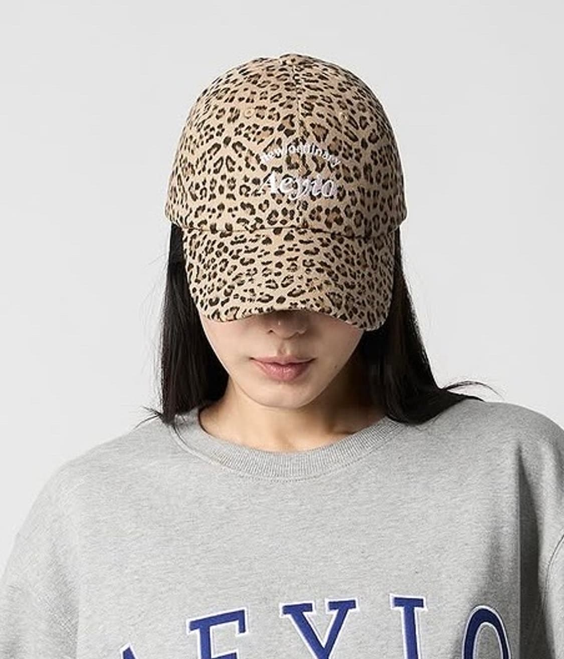 에이와이오 뉴 로고 레오파드 볼캡 베이지 상품이미지1