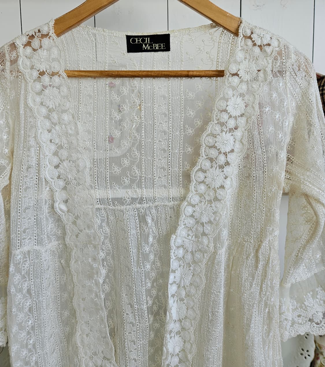 (CECIL McBEE) 아이보리 레이스 실크 가디건 상품이미지3