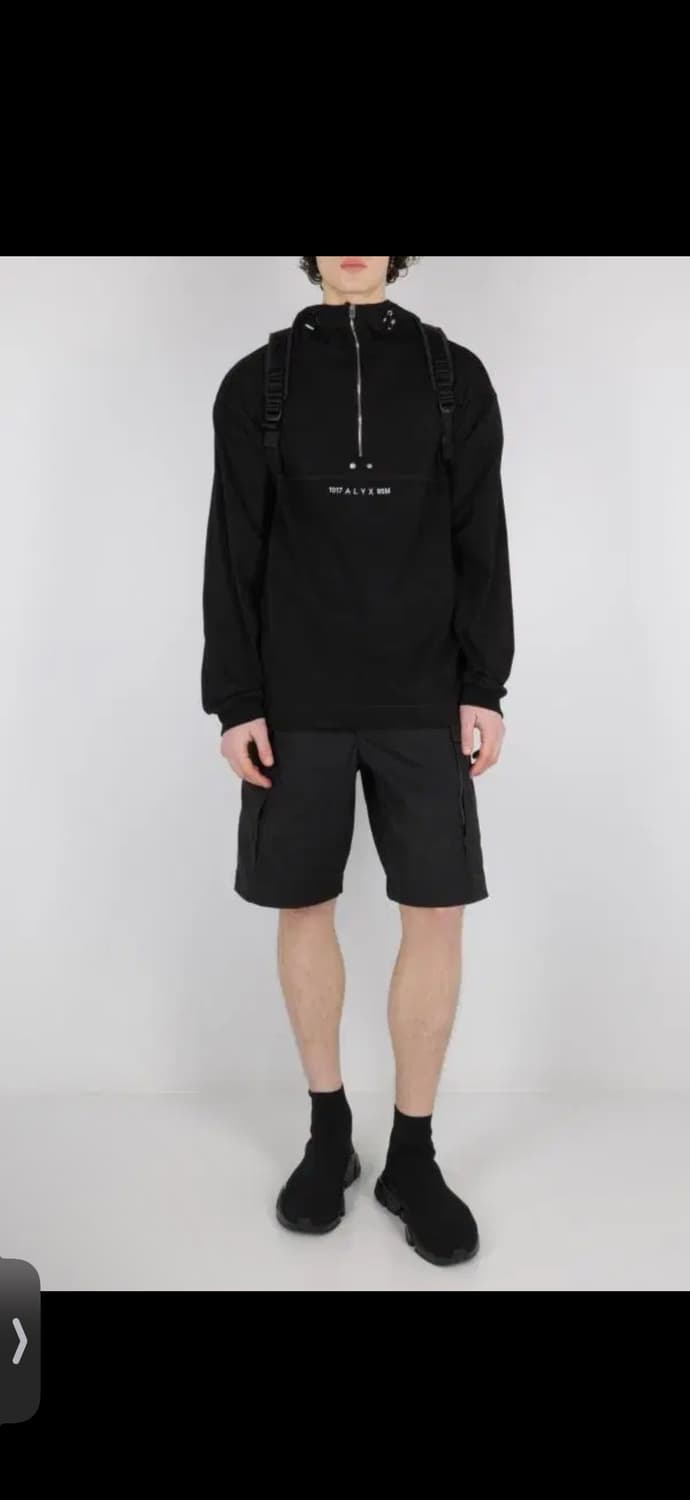 알릭스 1017ALYX9SM 자수로고 하프집업 후드탑 블랙 상품이미지3
