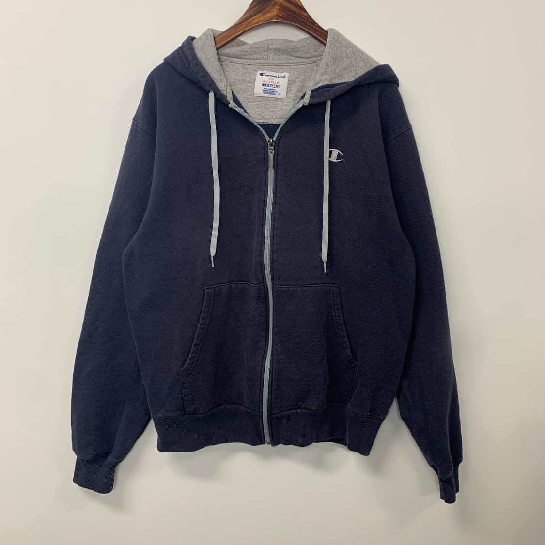 챔피온 자수로고 네이비 후드집업 상품이미지2