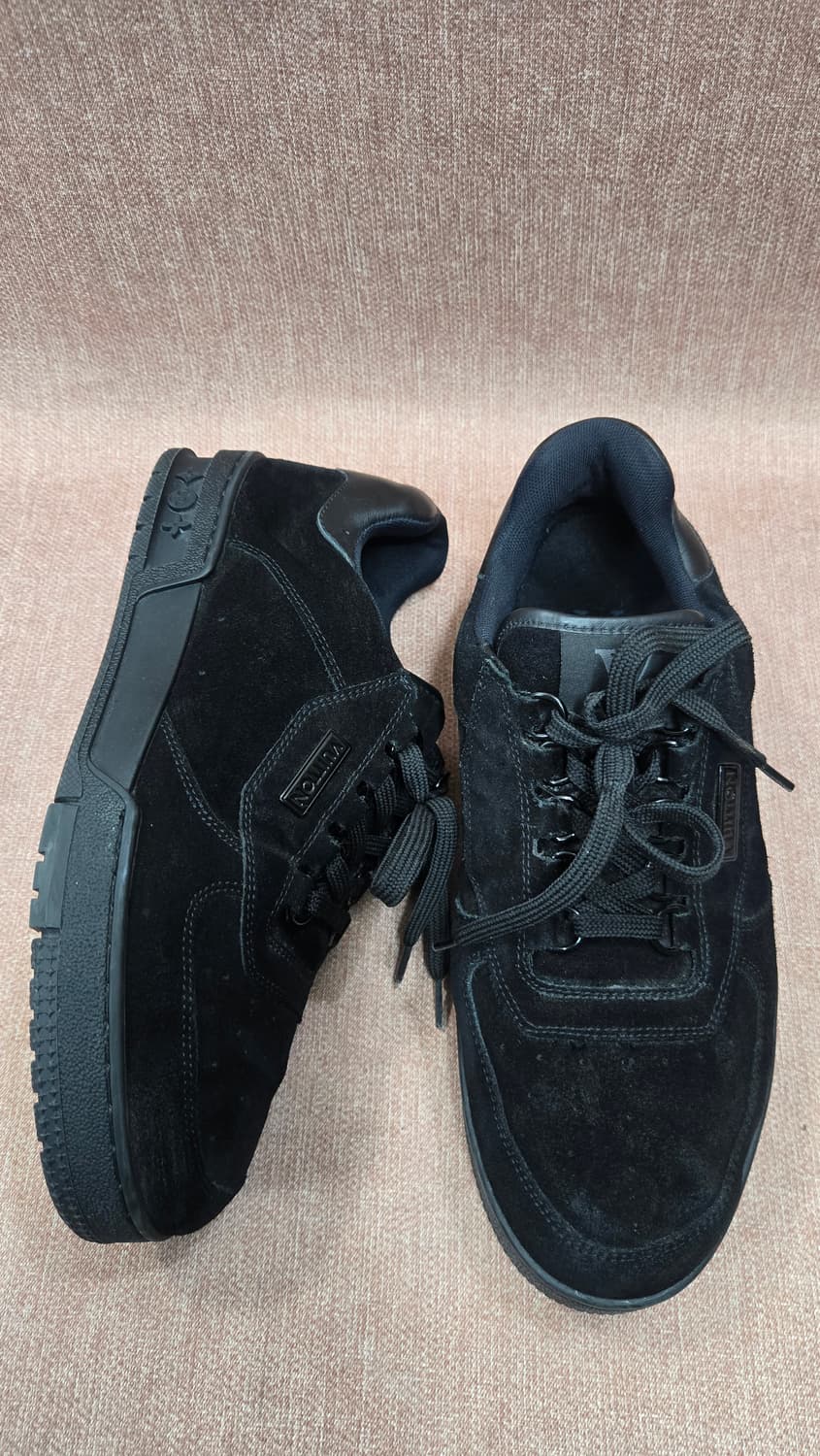 루이비통 정품 UK6- 트레이너 스웨이드 벨벳 상품이미지1