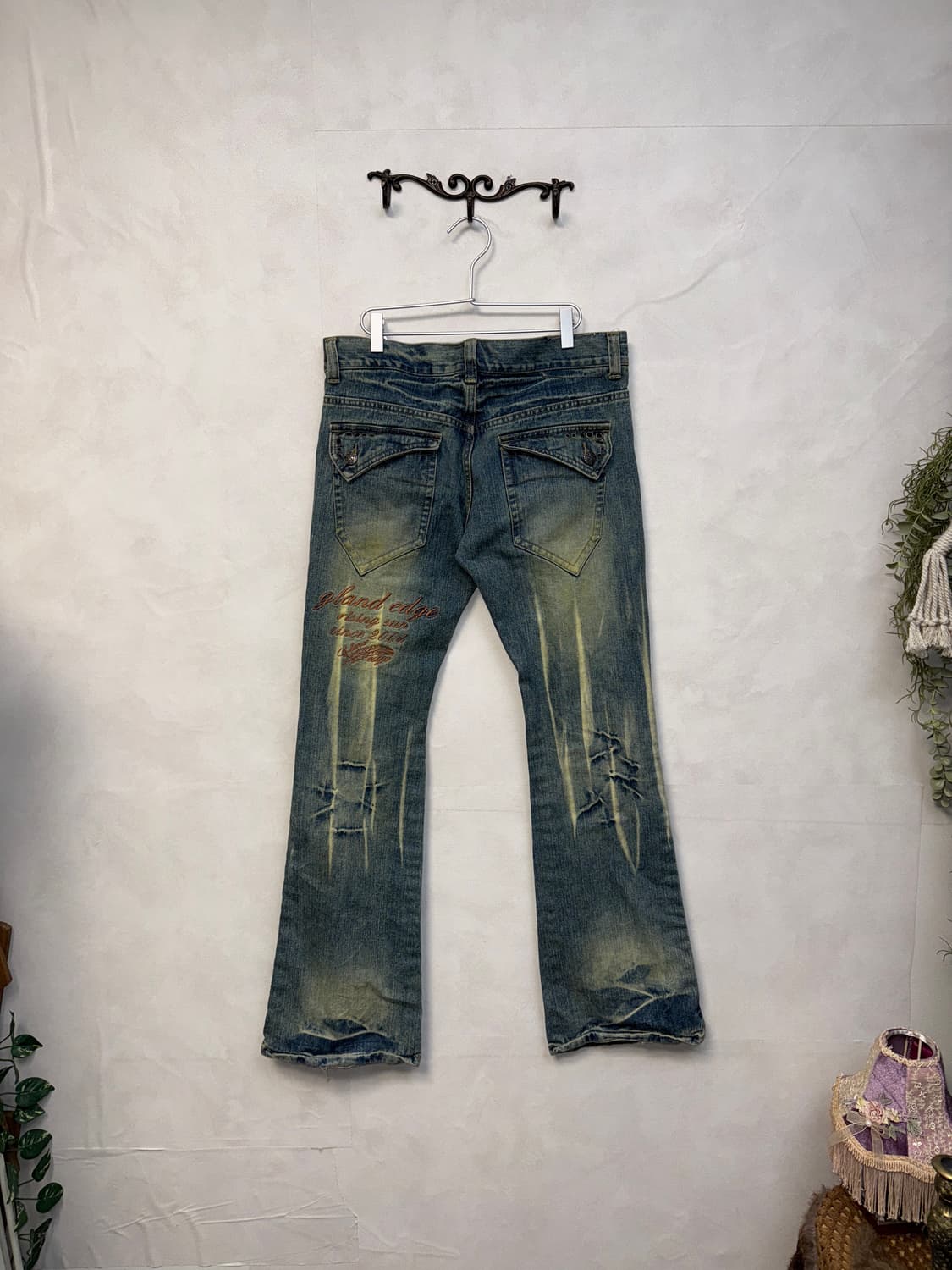 Washing denim grunge destroyed 부츠컷팬츠 상품이미지4