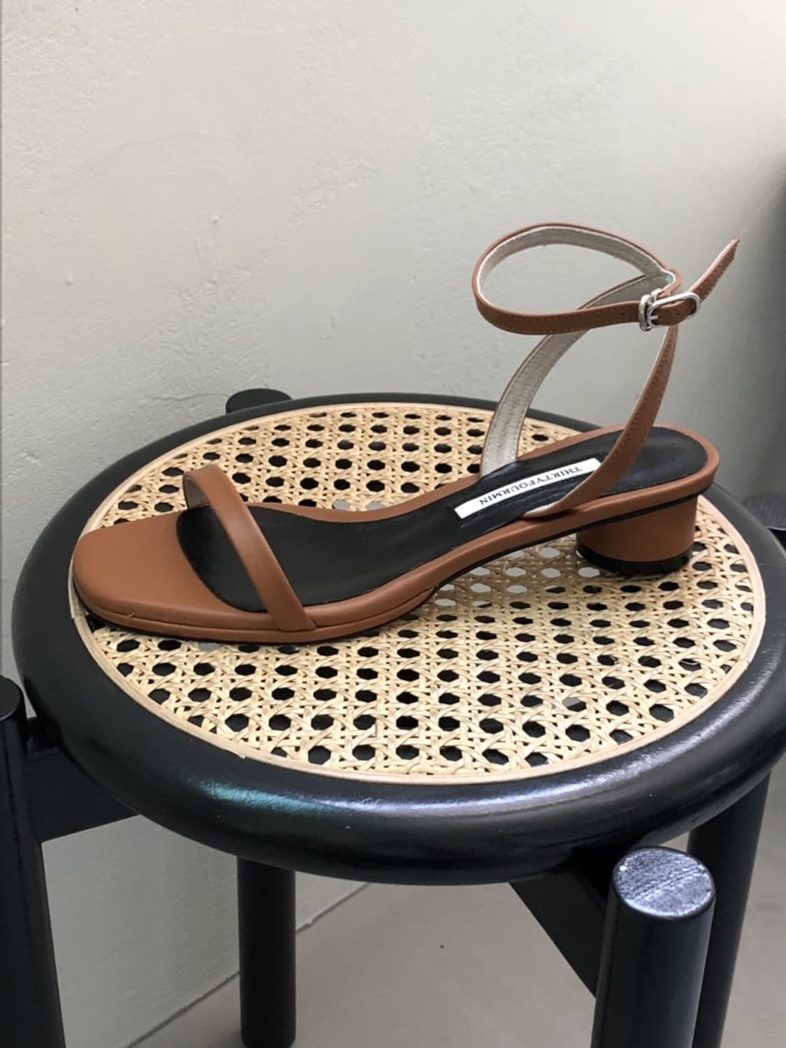 size 225 / 써티포민 자바 스트랩 샌들 상품이미지1