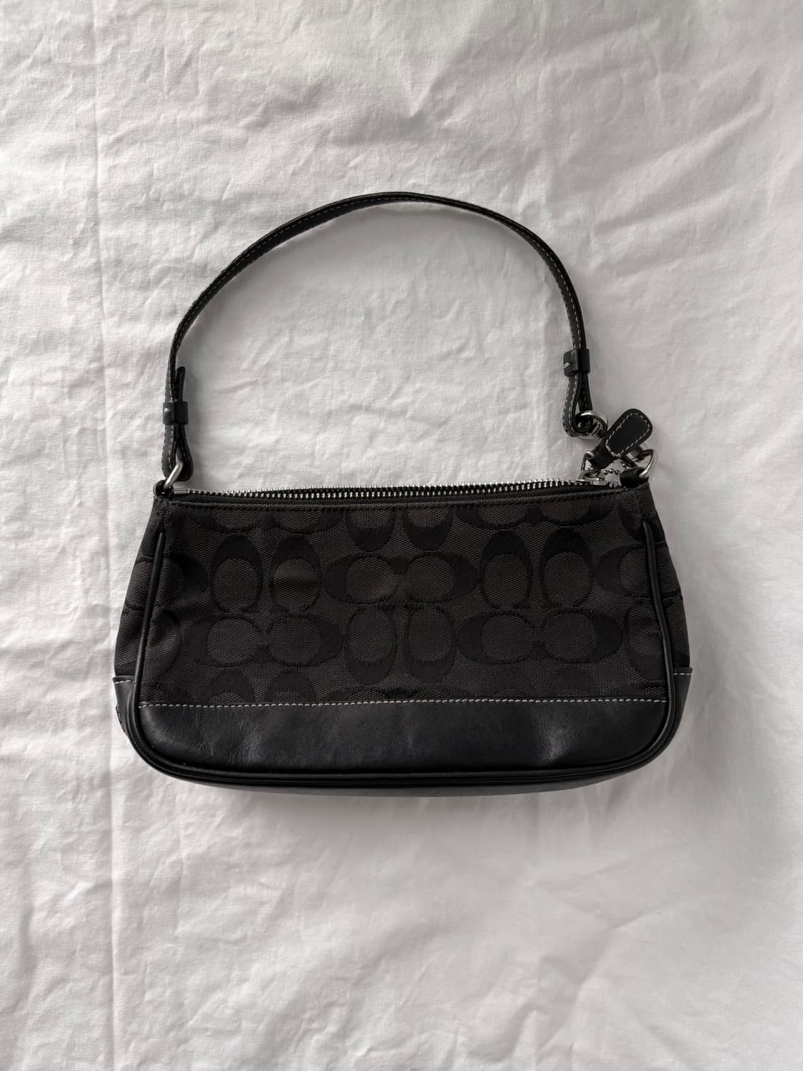 Coach black mini hand bag 상품이미지4