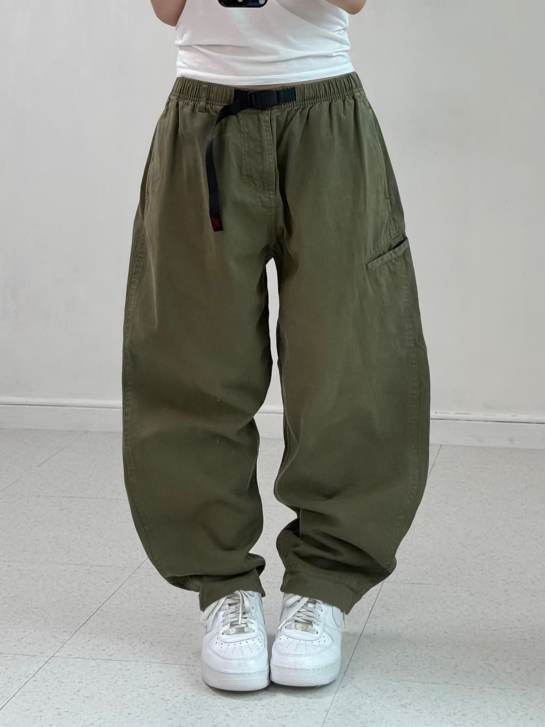 그라미치 카키 팬츠 상품이미지1