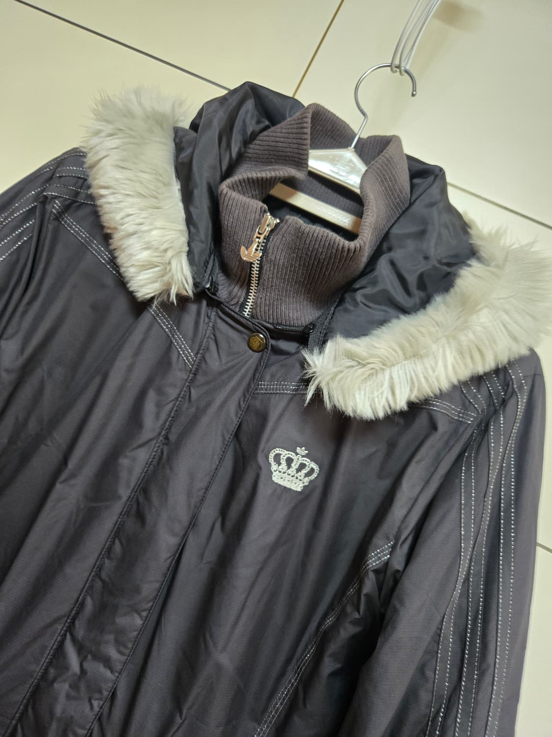 아디다스 월드스쿨 퍼 블랙삼선 점퍼 상품이미지2