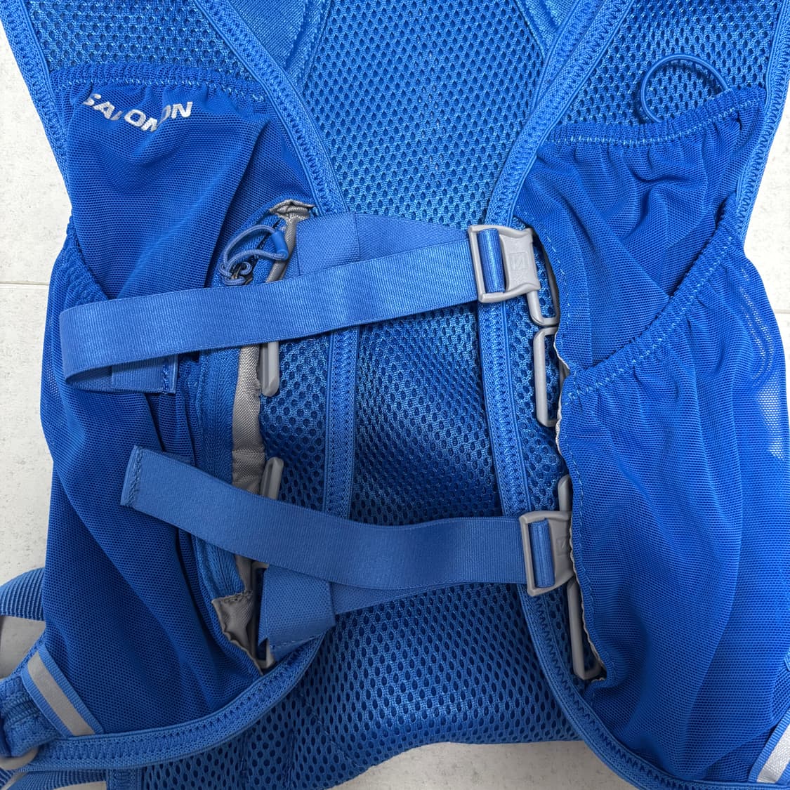 살로몬 AGILE2 러닝베스트 트레일러닝 베스트 상품이미지3