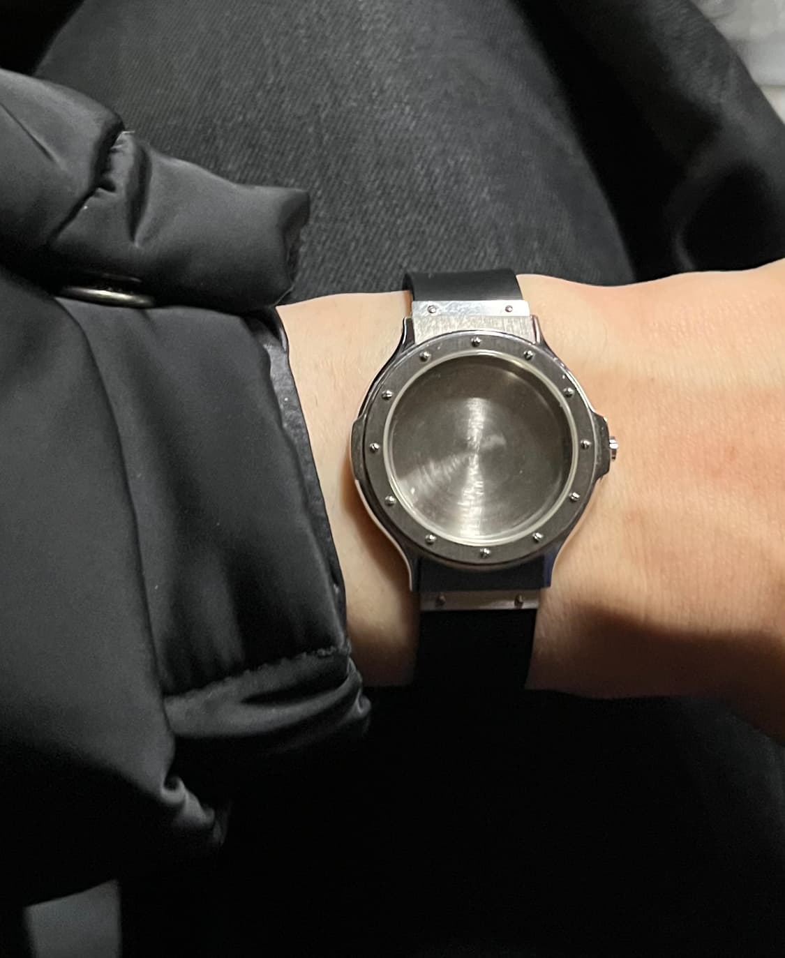 위블로 MDM 실버 쿼츠 32mm 무브먼트 다이얼 없이 본체만 있음 상품이미지5