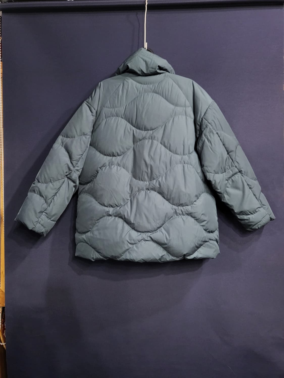 브리엘 덕다운 세미오버핏 패딩 상품이미지5