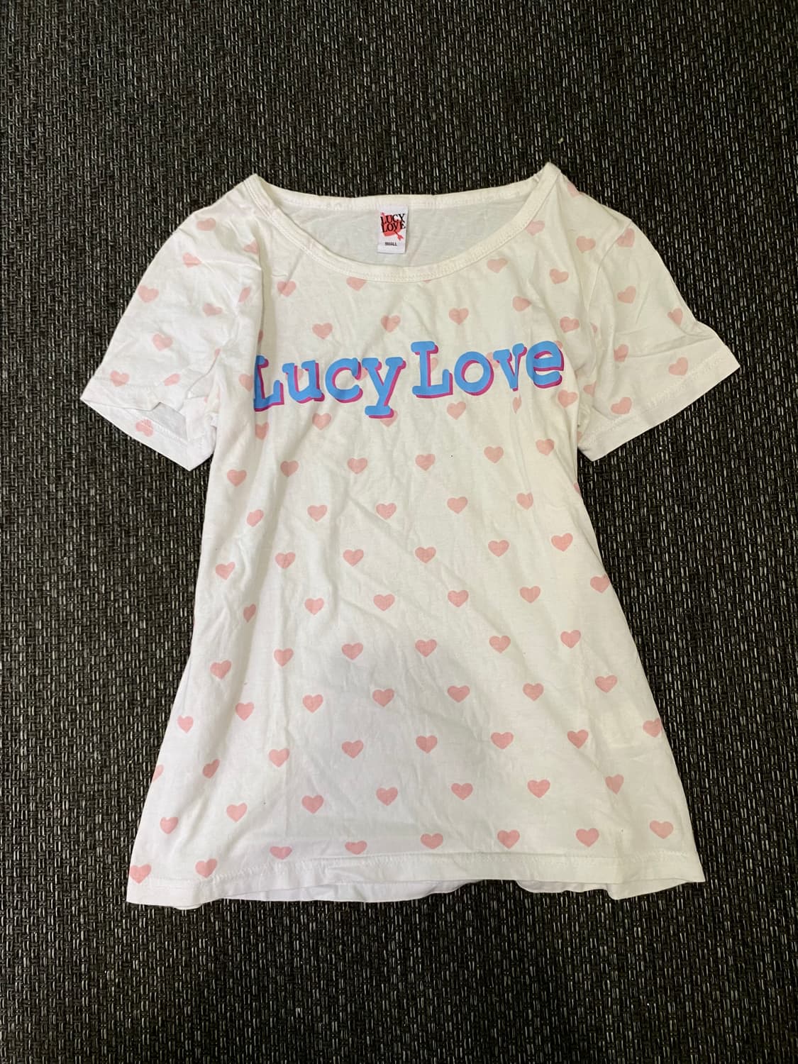 [LUCY LOVE] Hearts Print Slim Fit Tee 상품이미지5