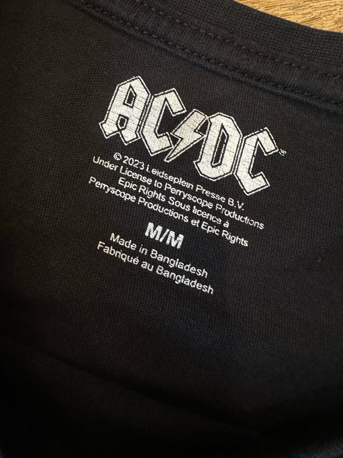 밴드티 오피셜 AC/DC 티셔츠 상품이미지2