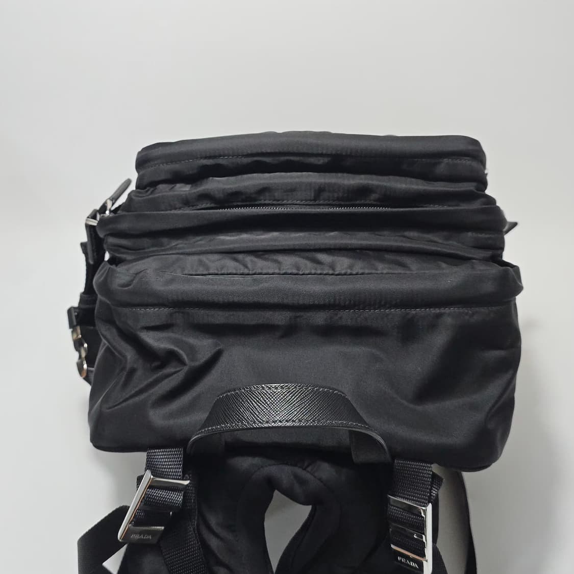 프라다 삼각로고 멀티포켓 백팩 상품이미지7
