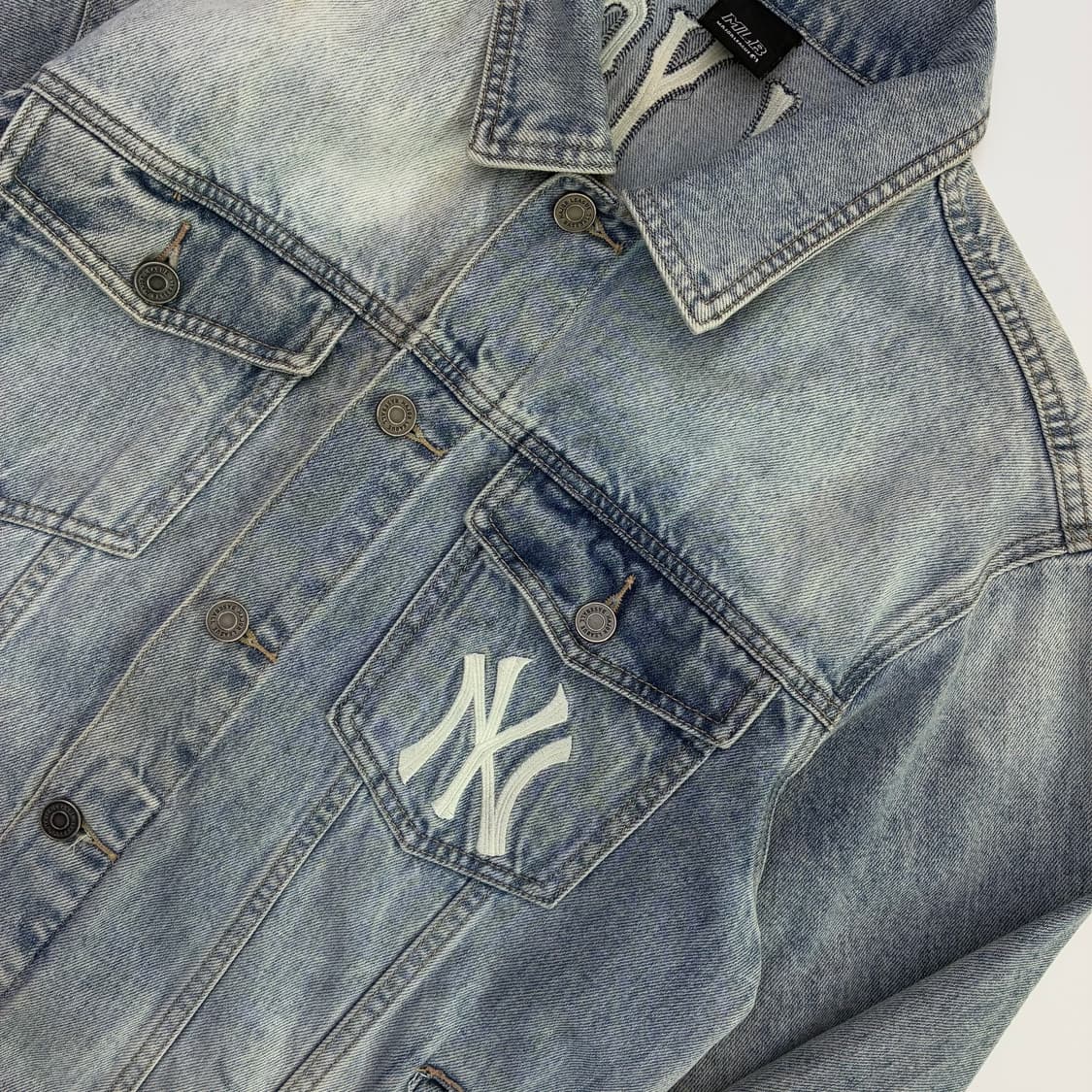 MLB  엠엘비 뉴욕 양키즈 자수 데님 자켓 상품이미지4