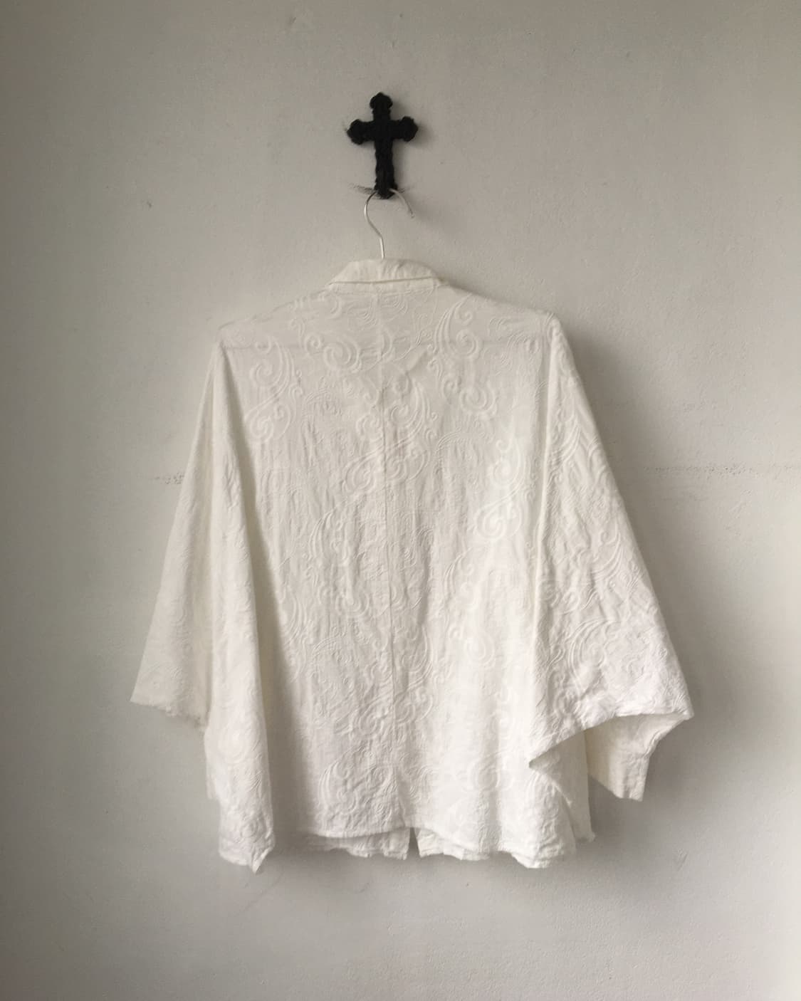 Ornament pattern embroidery shirt 상품이미지4