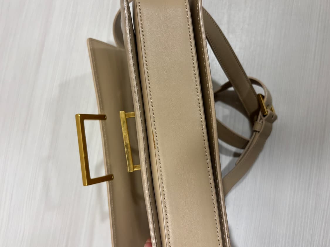 생로랑 삭 루루 베이지 숄더백 상품이미지5