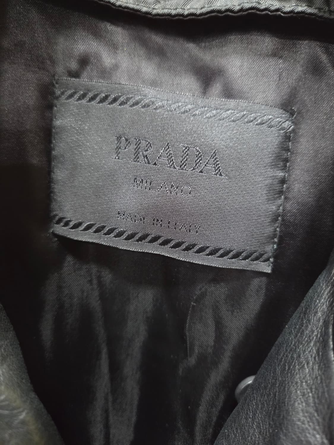프라다 블랙 라이더 자켓 상품이미지2