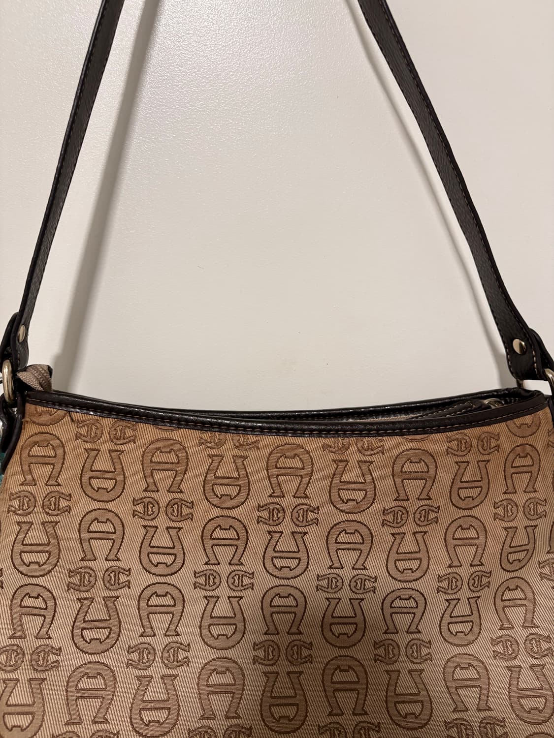 AIGNER classic buckle shoulder bag 상품이미지6