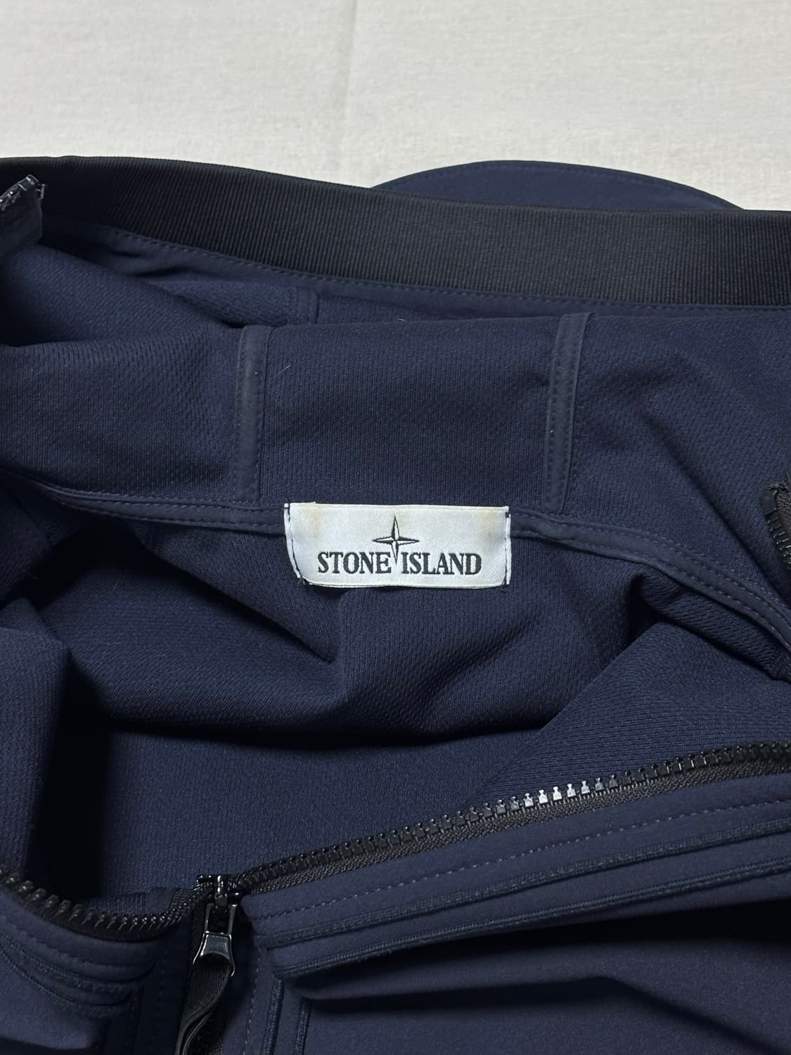 [22ss] 스톤아일랜드 소프트쉘 자켓 [M] 상품이미지3