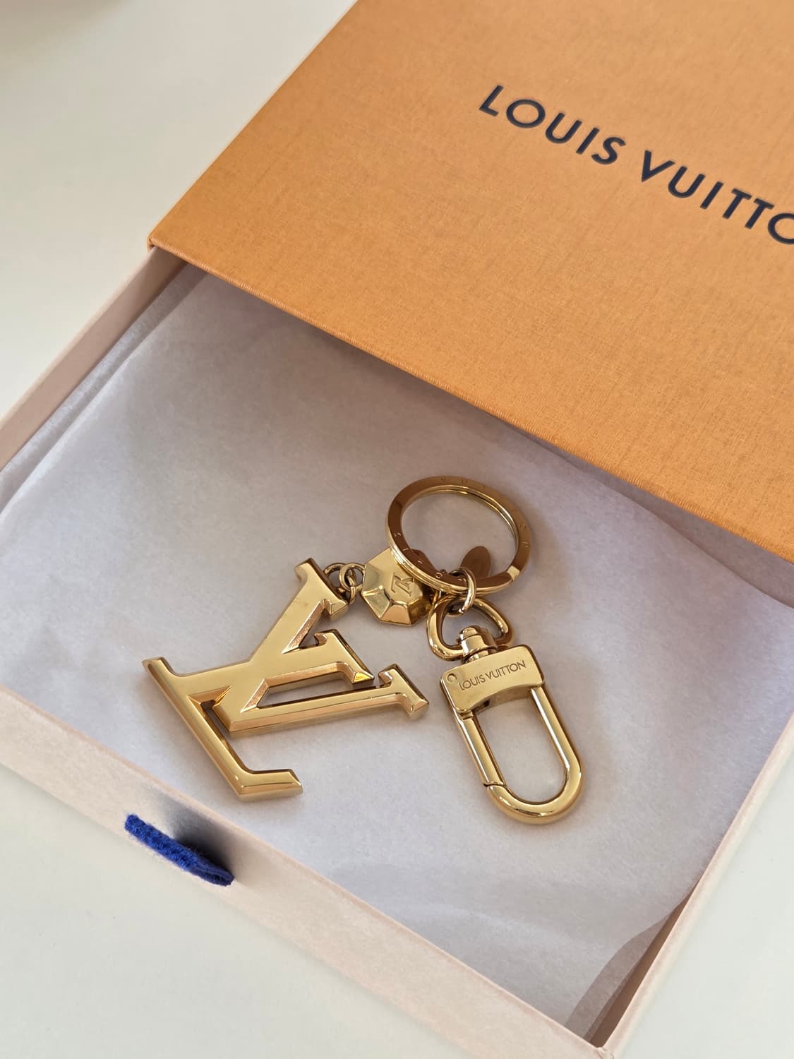 루이비통 LV 파셋 키홀더 백참 m65216 상품이미지1