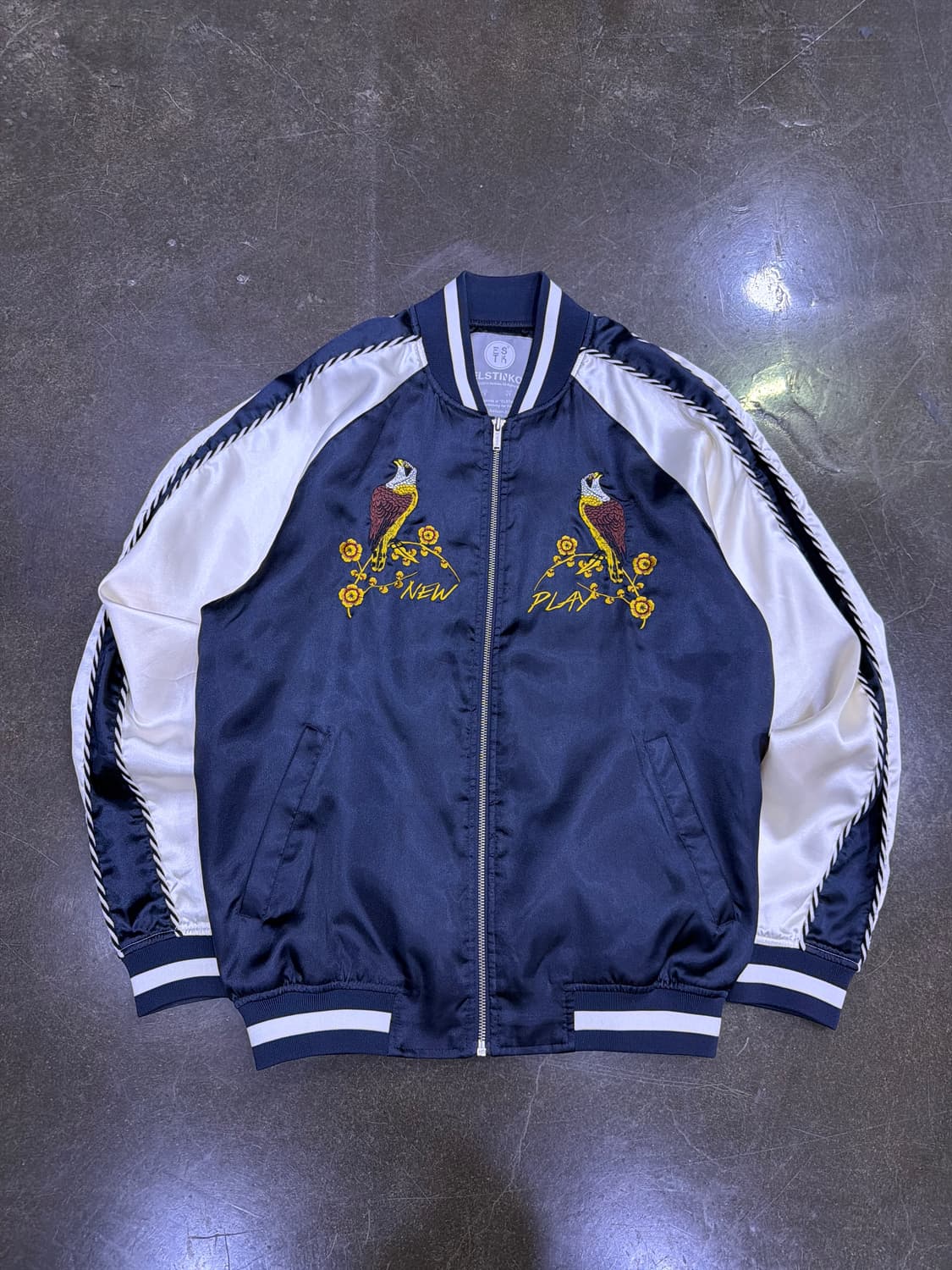 엘스팅코 이글스 플라워 자수 스카쟌 봄버자켓 져지 M 상품이미지1