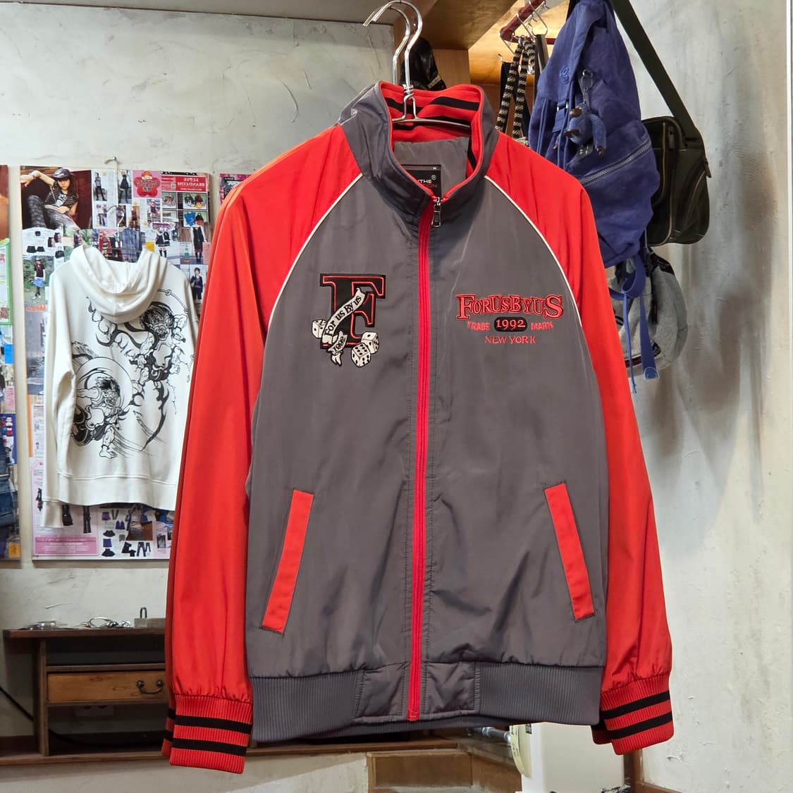 후부 자수 패치 바시티 자켓 상품이미지5