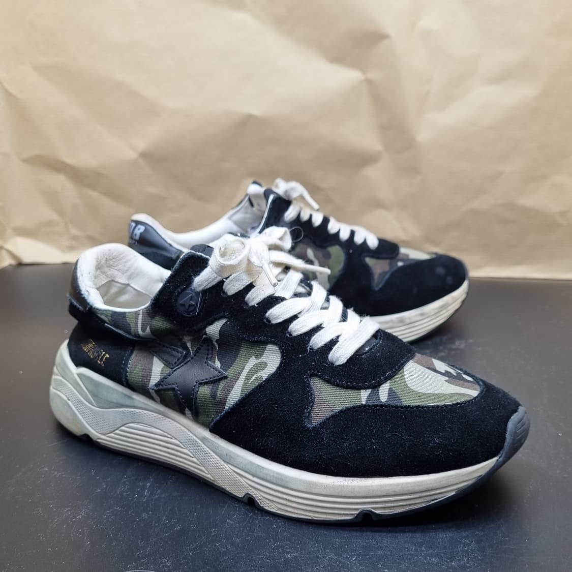 골든구스 카모 스니커즈 245 상품이미지1