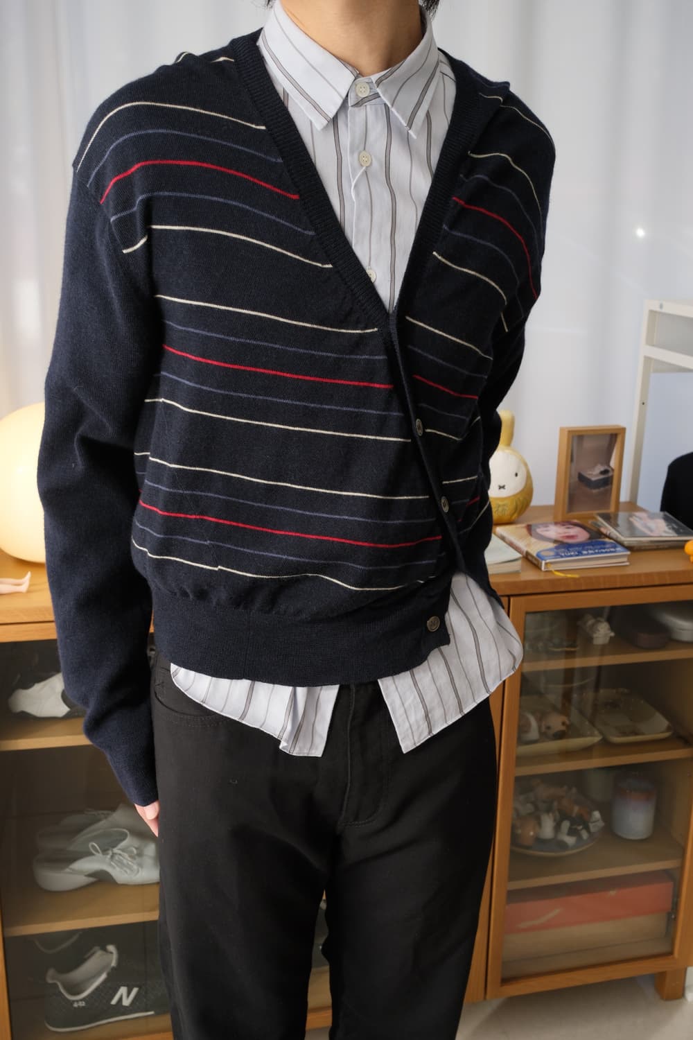 Asymmetric button cardigan 상품이미지1