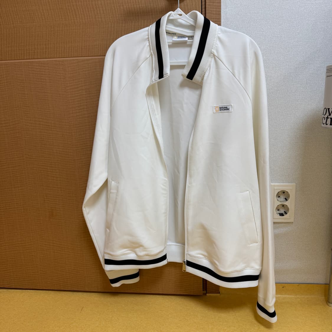 L 내셔널지오그래픽 져지 집업 상품이미지1