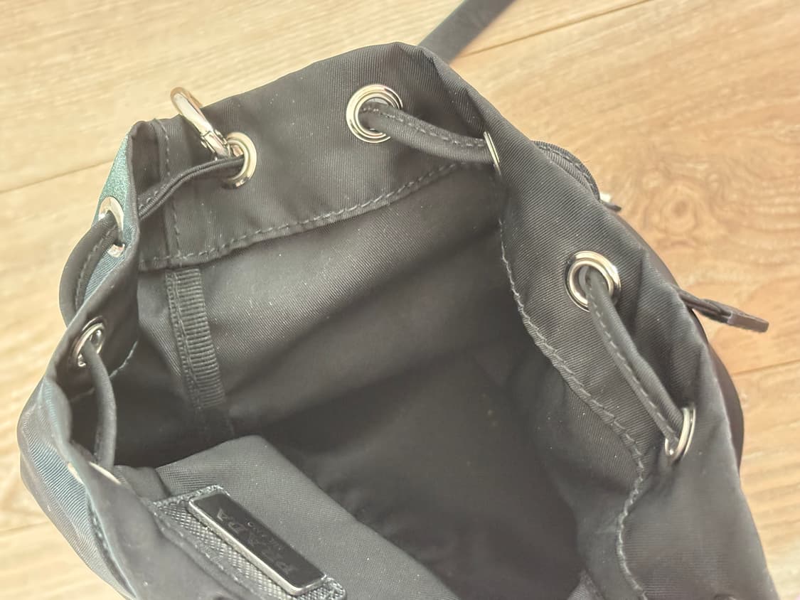 프라다 리나일론 파우치 복조리백 상품이미지8