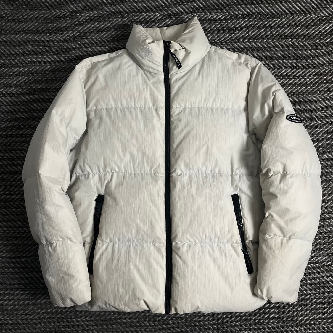 데상트 패치로고 다운 푸퍼 패딩o 3614 상품이미지1