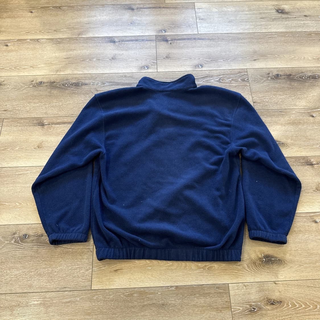  엄브로 크리스피 타슬란 카라 하프 집업  상품이미지2