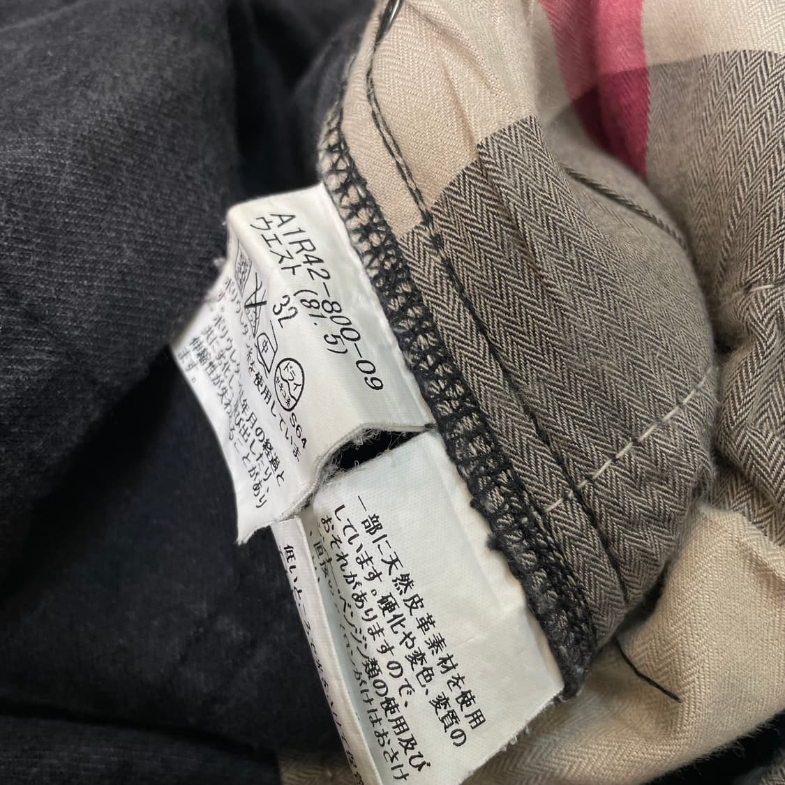 BURBERRY 버버리 블랙 워싱 데님  상품이미지3