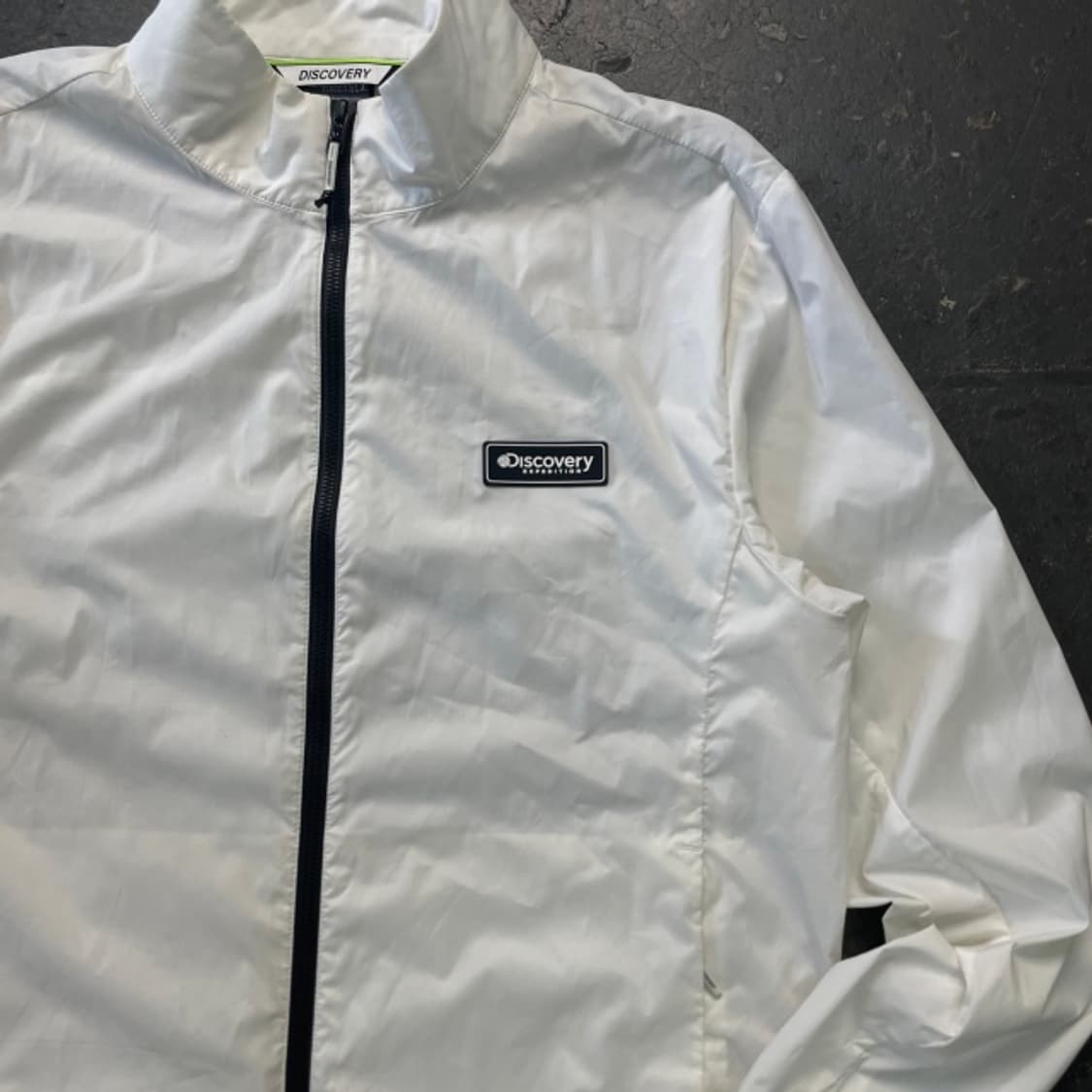 100 디스커버리 경량 바람막이 상품이미지2