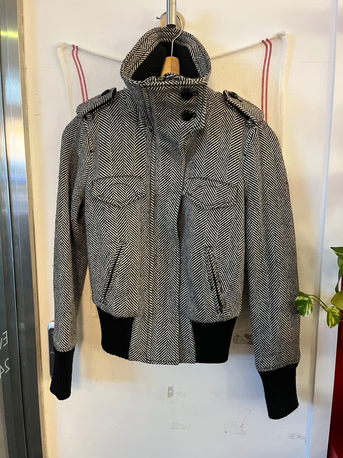 아르마니 익스체인지 하이넥 헤링본 자켓 상품이미지4