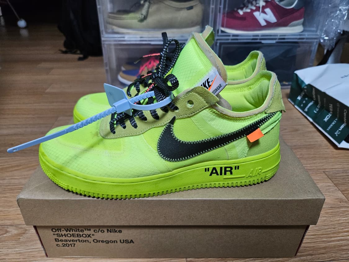 (275) 나이키 x 오프화이트 에어포스 1 로우 V2 볼트 상품이미지2