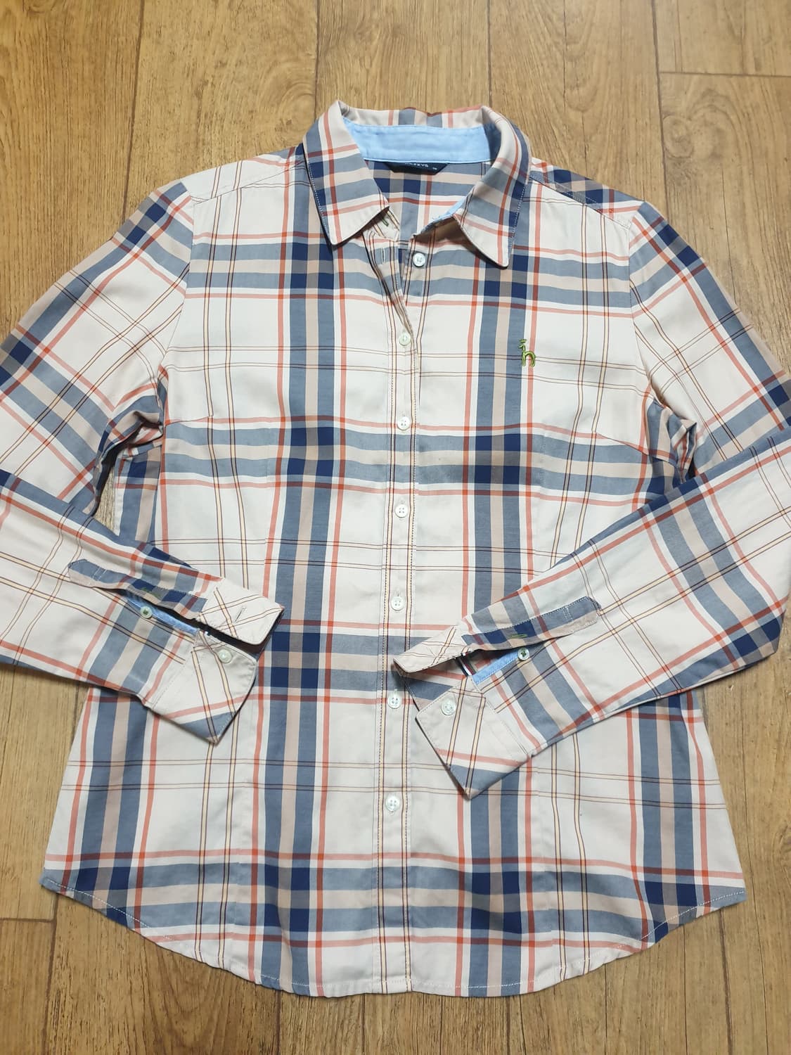 1076 헤지스 긴팔 남방셔츠 90 사이즈입니다 상품이미지1