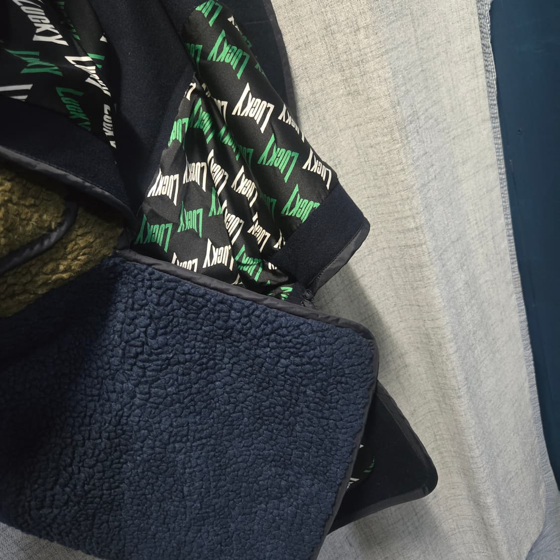 럭키슈에뜨 울 뽀글이 롱 베스트 조끼  상품이미지4