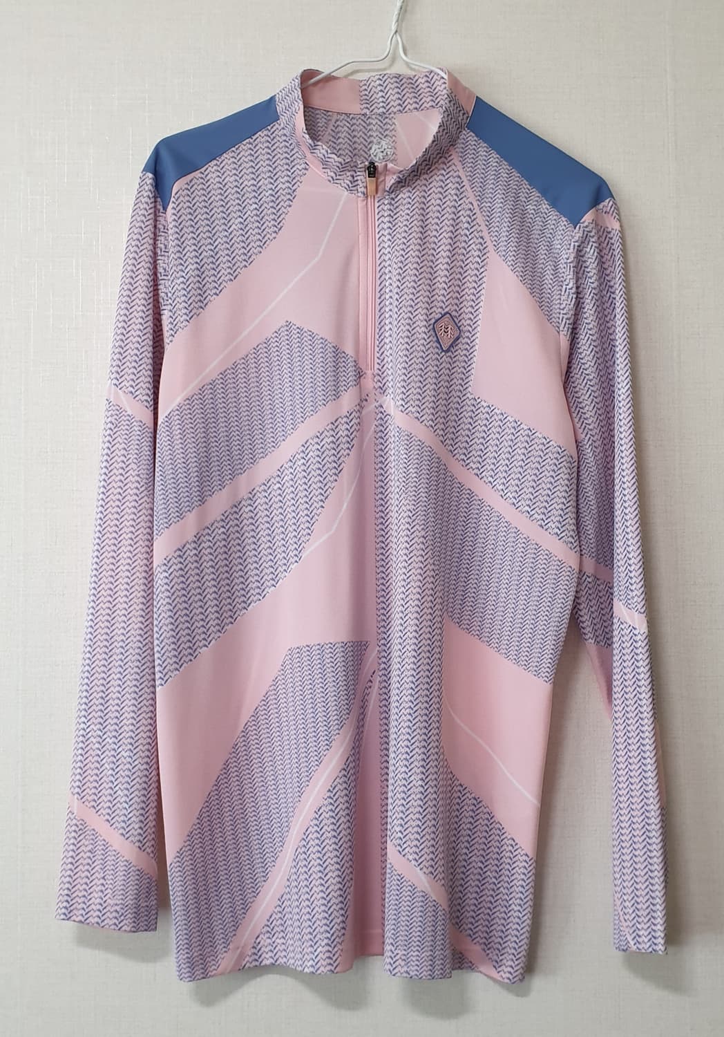 코오롱스포츠 반집업 긴팔티 100사이즈 # 상품이미지1