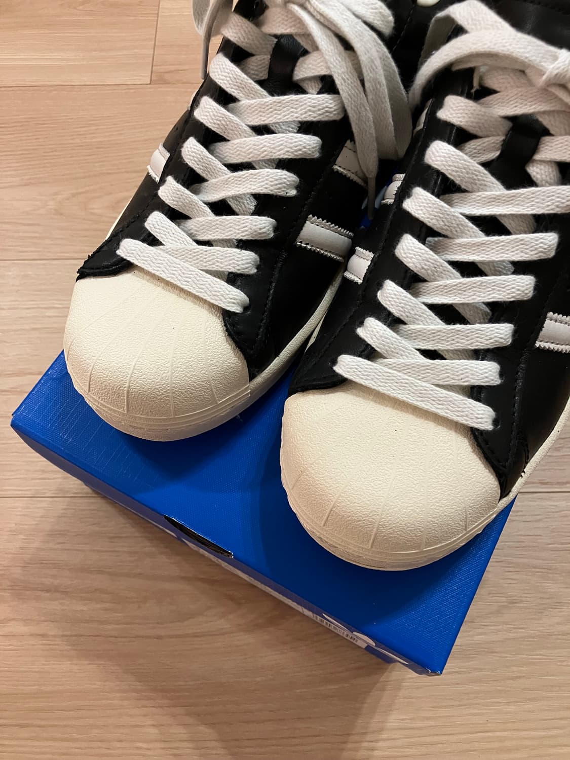 아디다스 슈퍼스타 빈티지 코어 블랙 270 상품이미지3