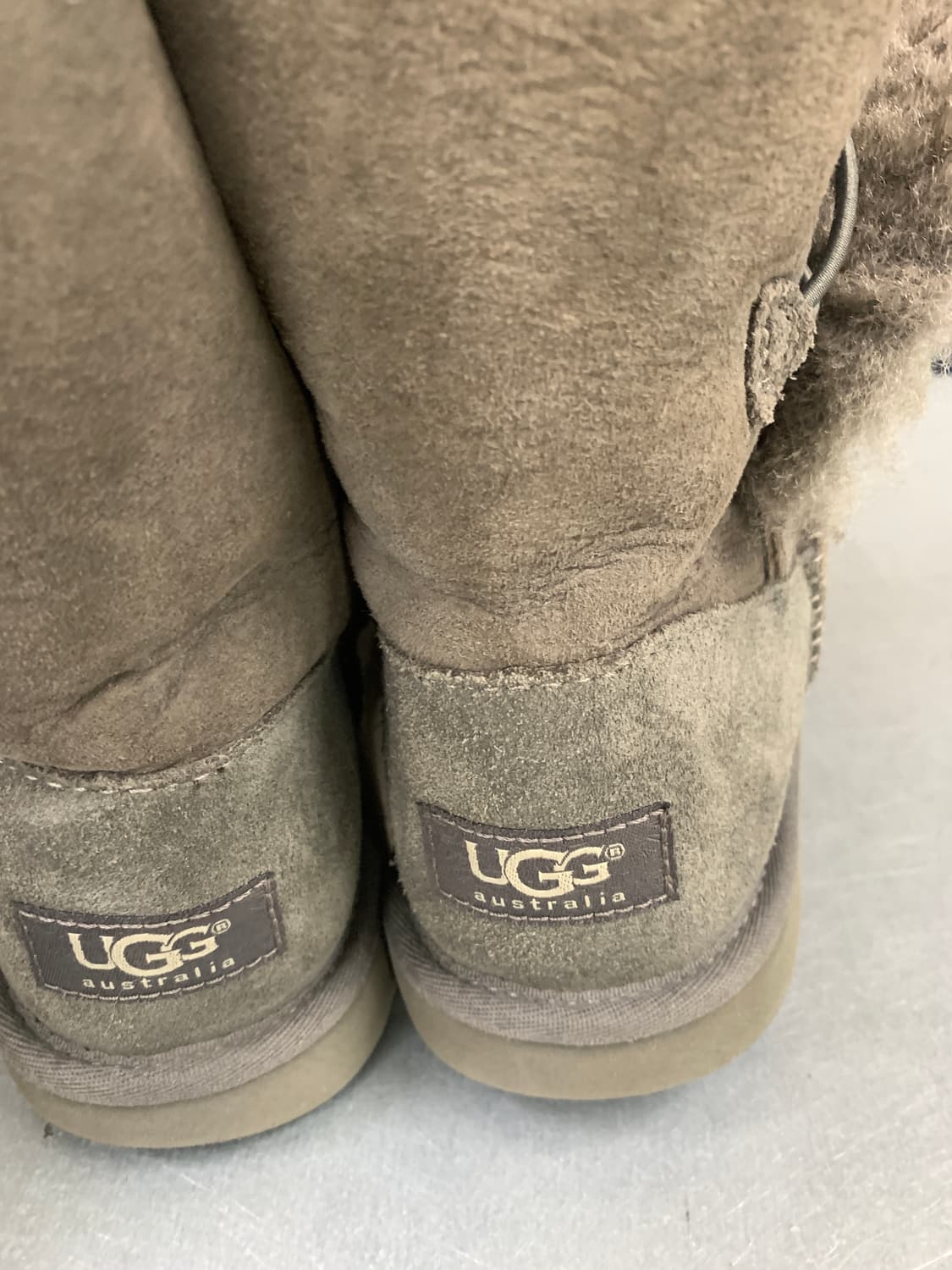 어그 미니 베일리 버튼 II 부츠 그레이 220 상품이미지6