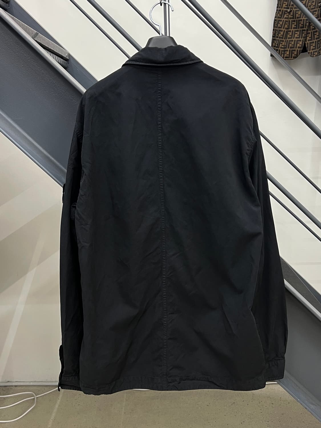 스톤아일랜드 23SS 와펜 가먼트다잉 트윌 TC 오버셔츠 상품이미지3