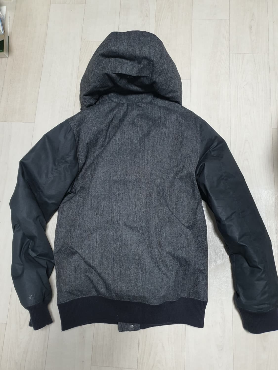 나이키 구스다운 패딩 XS 90 정도

 상품이미지2