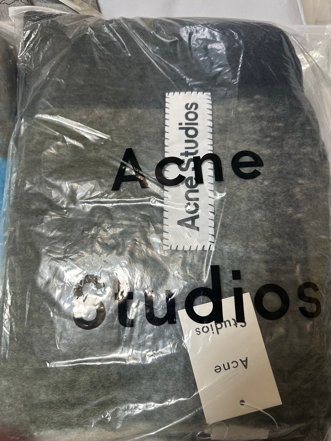 아크네 스튜디오 모헤어울머플러 그레이 남여공용 상품이미지1