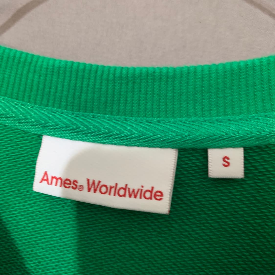 S 아메스 월드 와이드 시그니처 프린팅 오버핏 맨투맨 상품이미지5