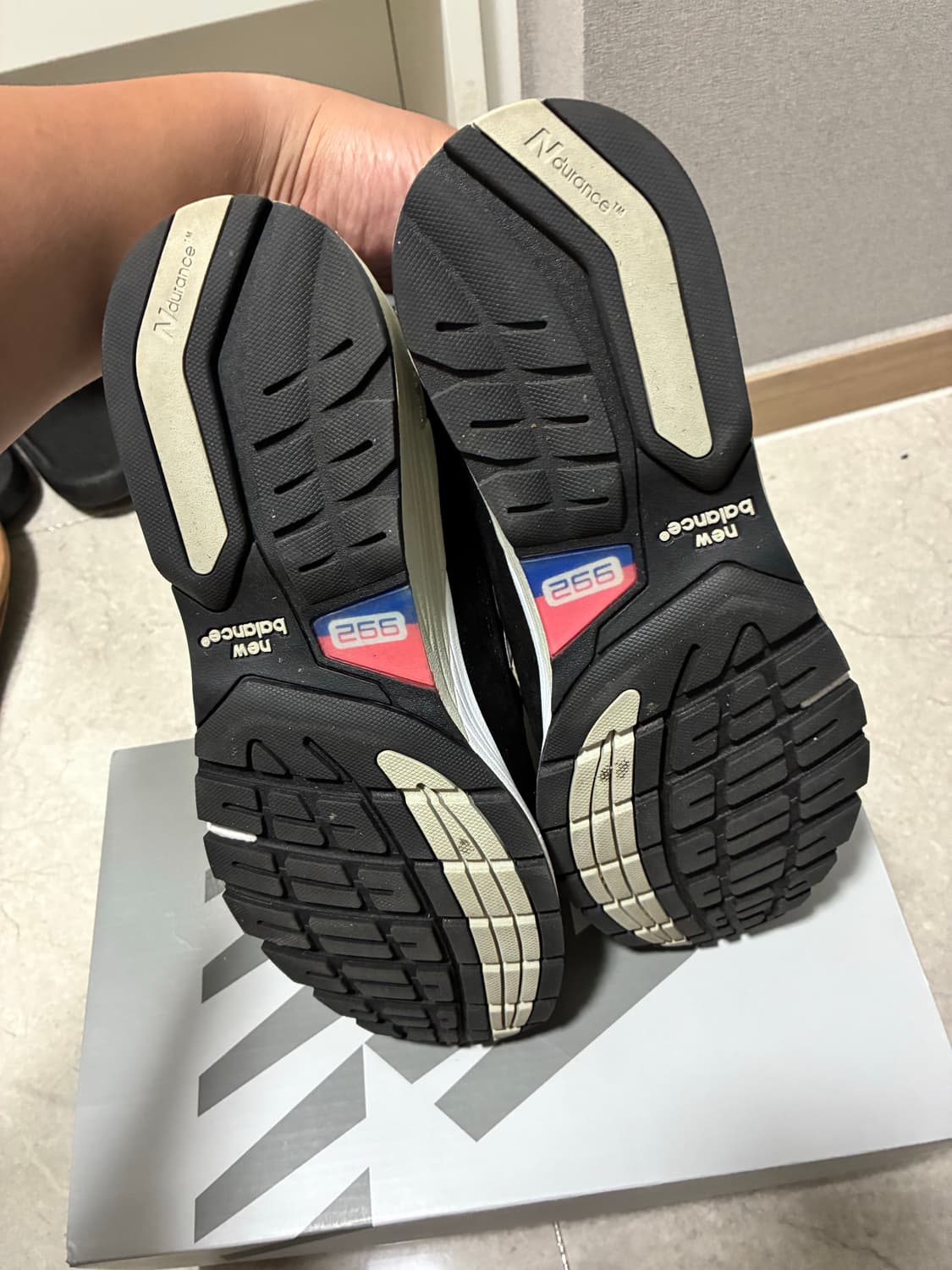 992 블랙 그레이 270 상품이미지3